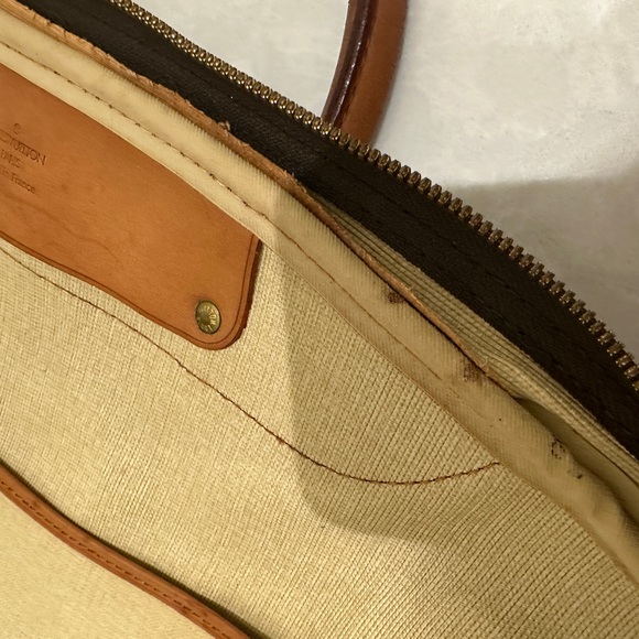 Louis Vuitton Alize 24H Monogram Bag - Picture 12 of 13